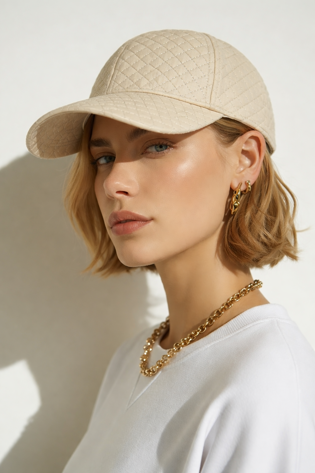 casquette blanc cassé