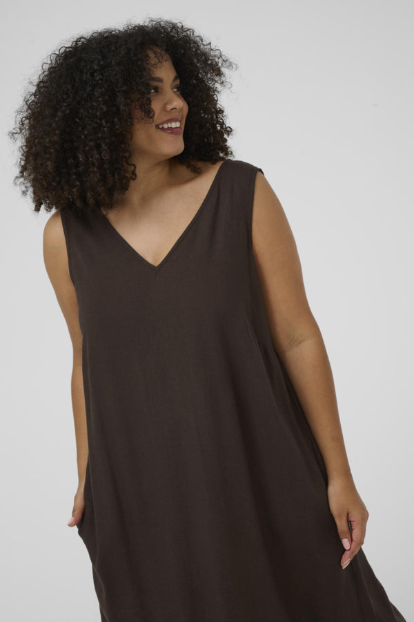 robe brun foncé
