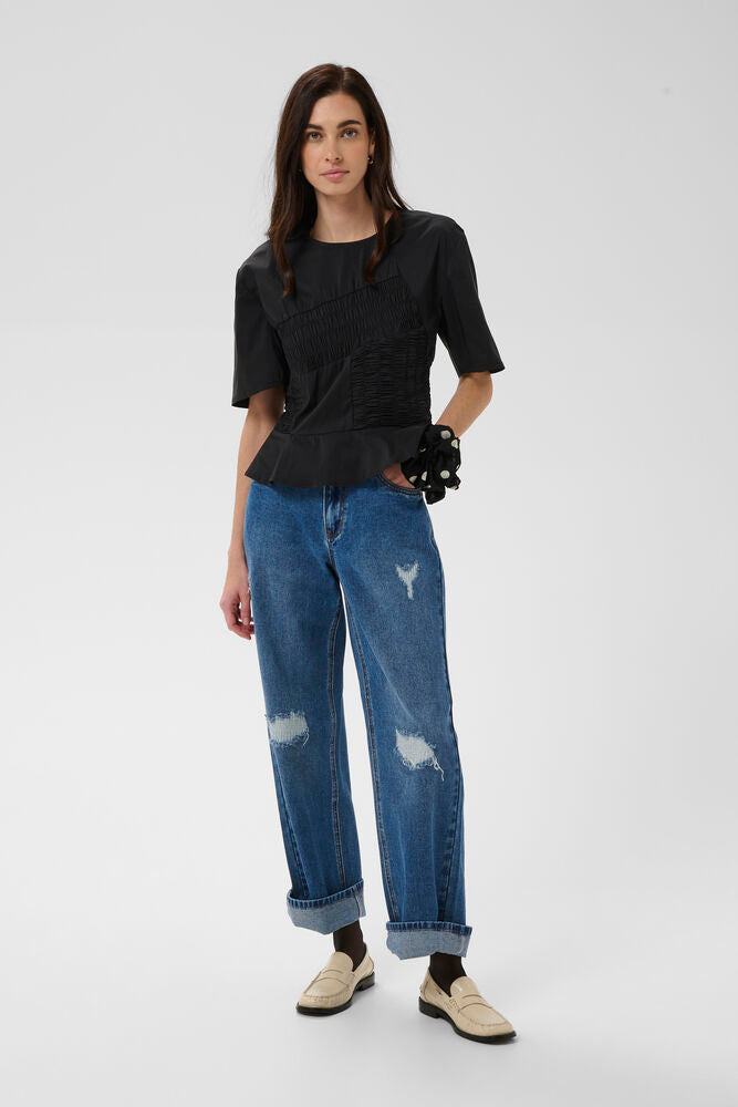 blouse noire
