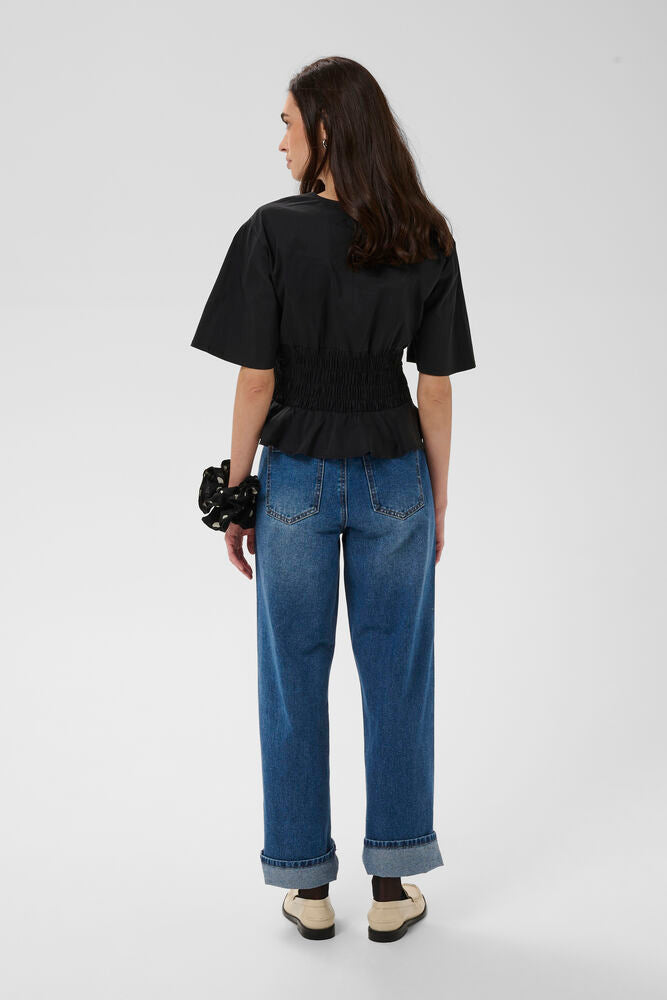 blouse noire