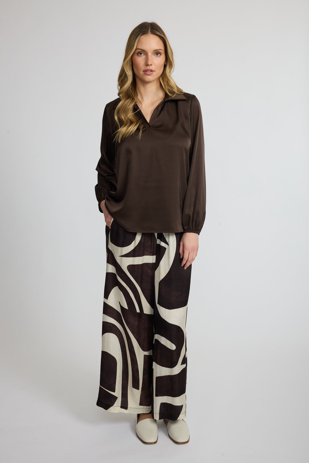 blouse en satin chocolat